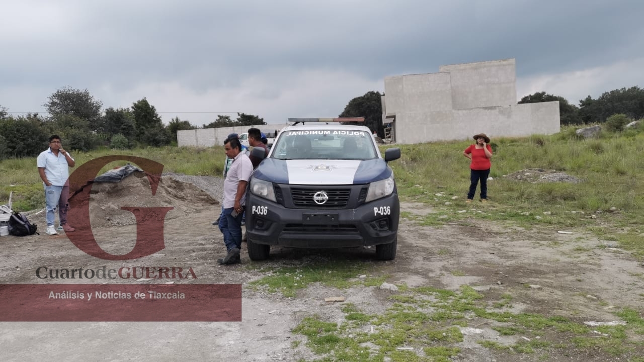 Con huellas de violencia, localizan el cuerpo sin vida de un hombre, en San Pablo del Monte